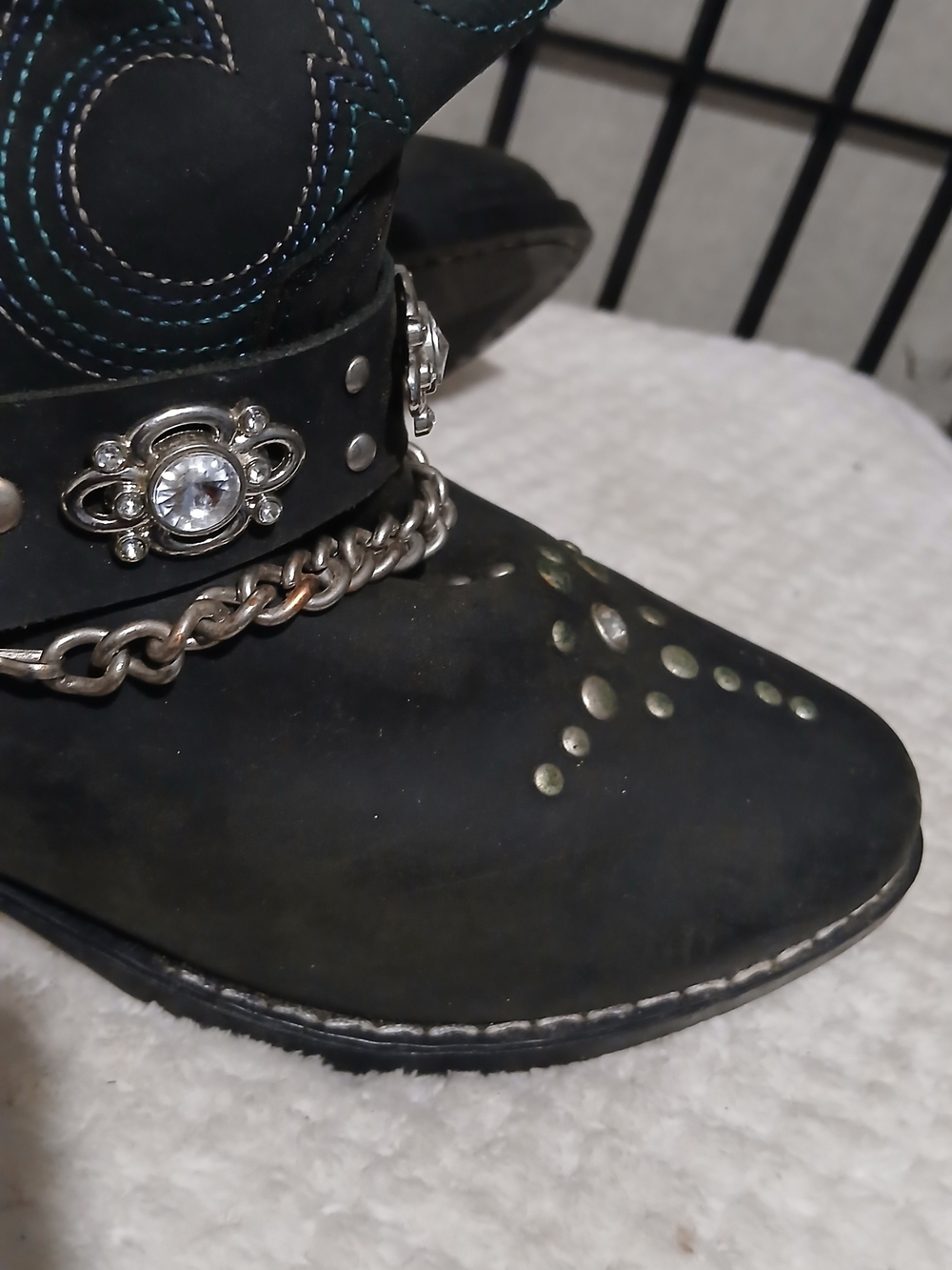 Black Studded Western Heeled Boots with Chain Accent - Picture 10 of 11